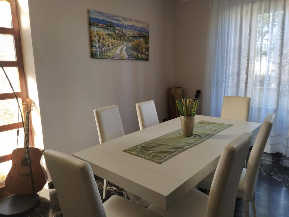 Il Girasole Bed & Breakfast Basciano Luaran gambar